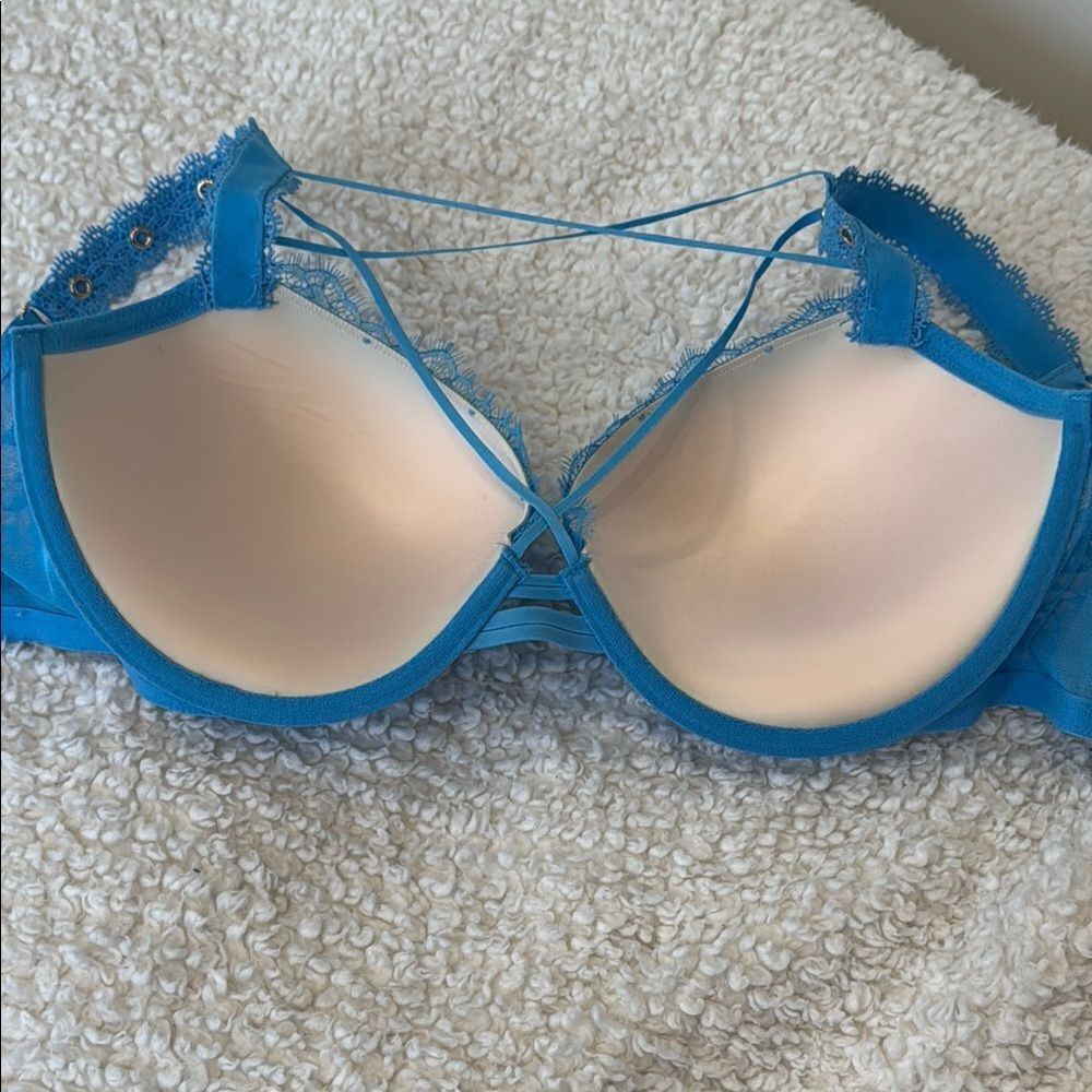 Victoria's Secret Blue Strappy Lace Bra - Picture 5 of 5